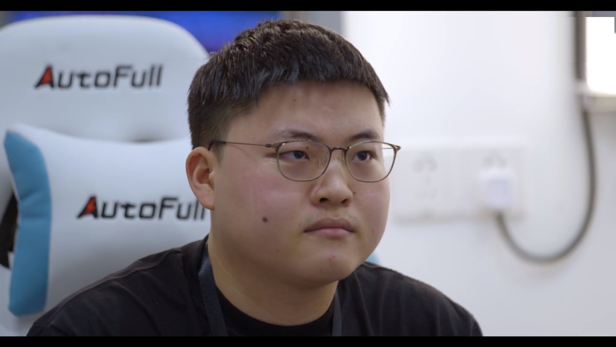 华体会-T1碾压DFM，Uzi打出惊人五杀入围赛3:0（首尔）