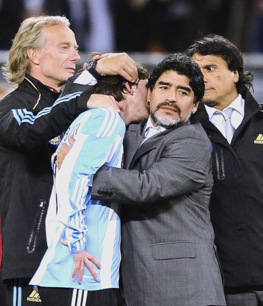 华体会官网-包含美洲杯传奇谢幕，球迷泪洒赛场的词条